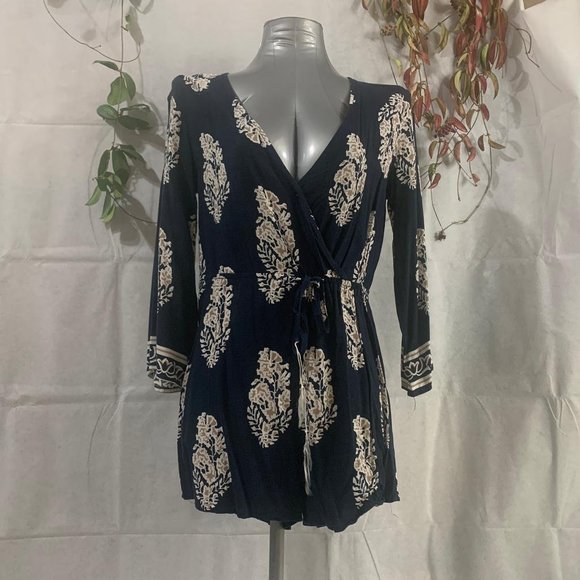 E2 clothing Pants - 🌀 Long Sleeve Romper Medium